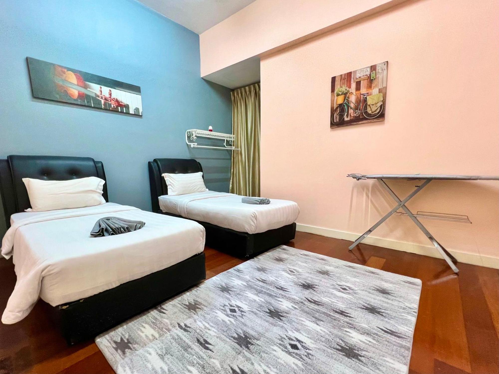 Capital O 90987 The Loft Residences Homestay @ Imago Shopping Mall 2 Kampong Sembulan Exterior photo